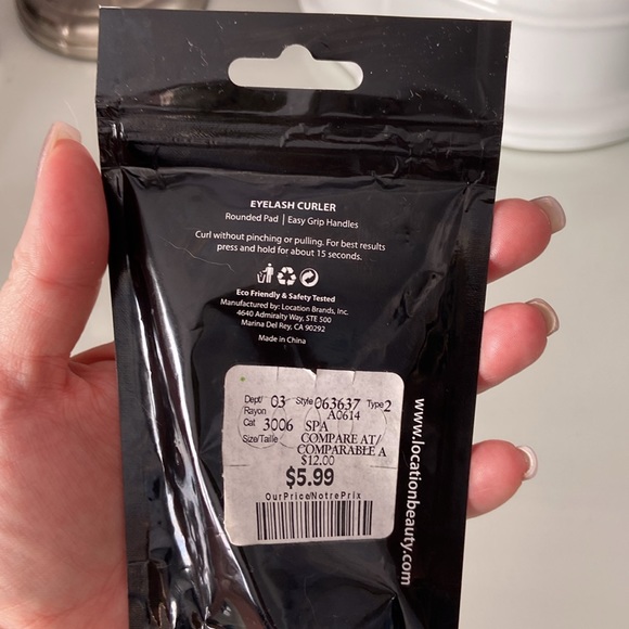 2for $20: eyelash curler - Picture 4 of 9